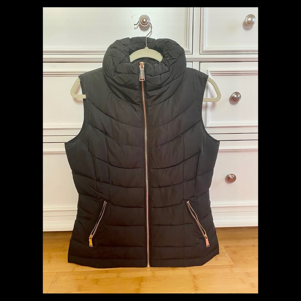 Calvin Klein Black Puffer Vest!!